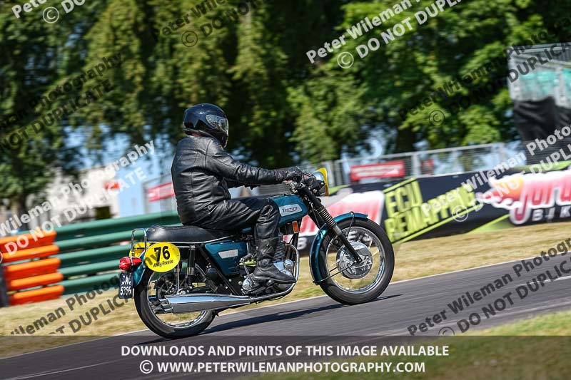cadwell park;cadwell park photographs;cadwell trackday photographs;enduro digital images;event digital images;eventdigitalimages;peter wileman photography;racing digital images;trackday digital images;trackday photos
